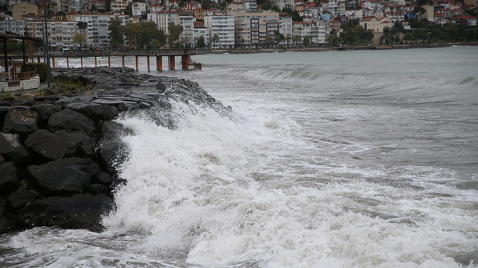 Ordu’da denizde kaybolan kişi aranıyor