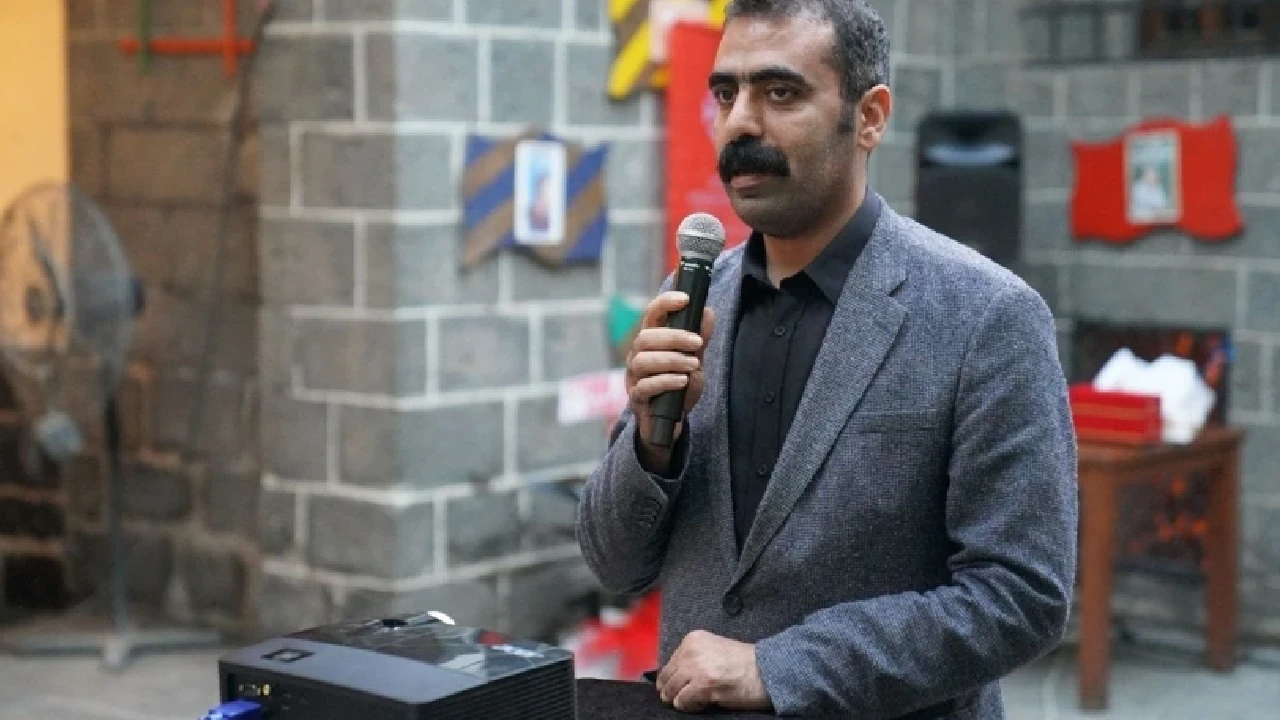 Diyarbakır Büyükşehir Belediyesi Eş Başkanı istifa etti!