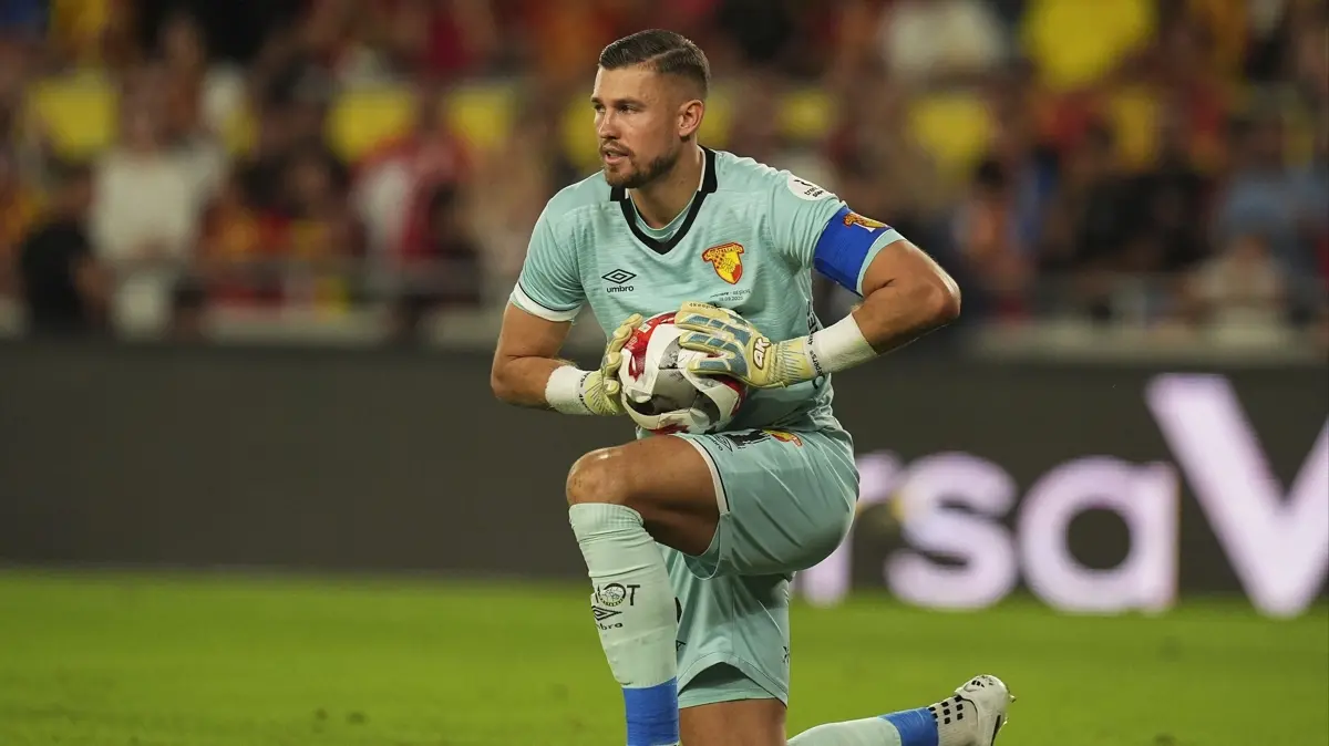 Göztepe ayrılığı açıkladı! Polonya'ya transfer oldu