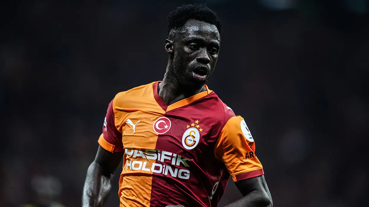Davinson Sanchez'e talip yağıyor! Galatasaray'ın stoperi transferin gözdesi oldu