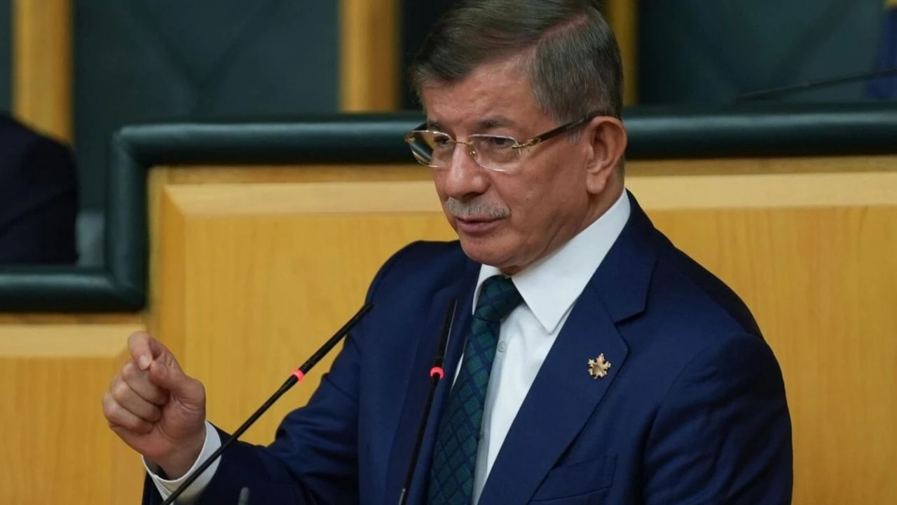 Ahmet Davutoğlu: ‘CHP temizlenmedikçe temiz siyaset iddiasında bulunamaz’