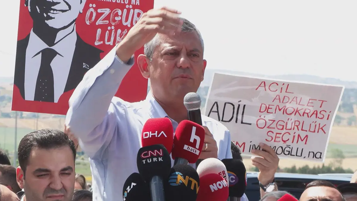 Özgür Özel 'nereye kaçarsanız kaçın' diyerek duyurdu! "İkinci celsede..."