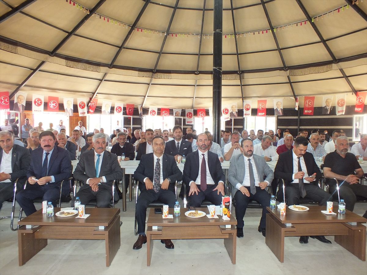 Ulaş'ta MHP İlçe Başkanlığına İlbey yeniden seçildi