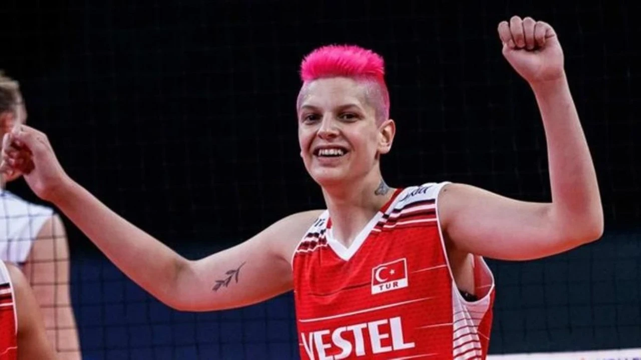 Ebrar Karakurt neden oynamıyor? VNL finalinde kadroda yer almadı