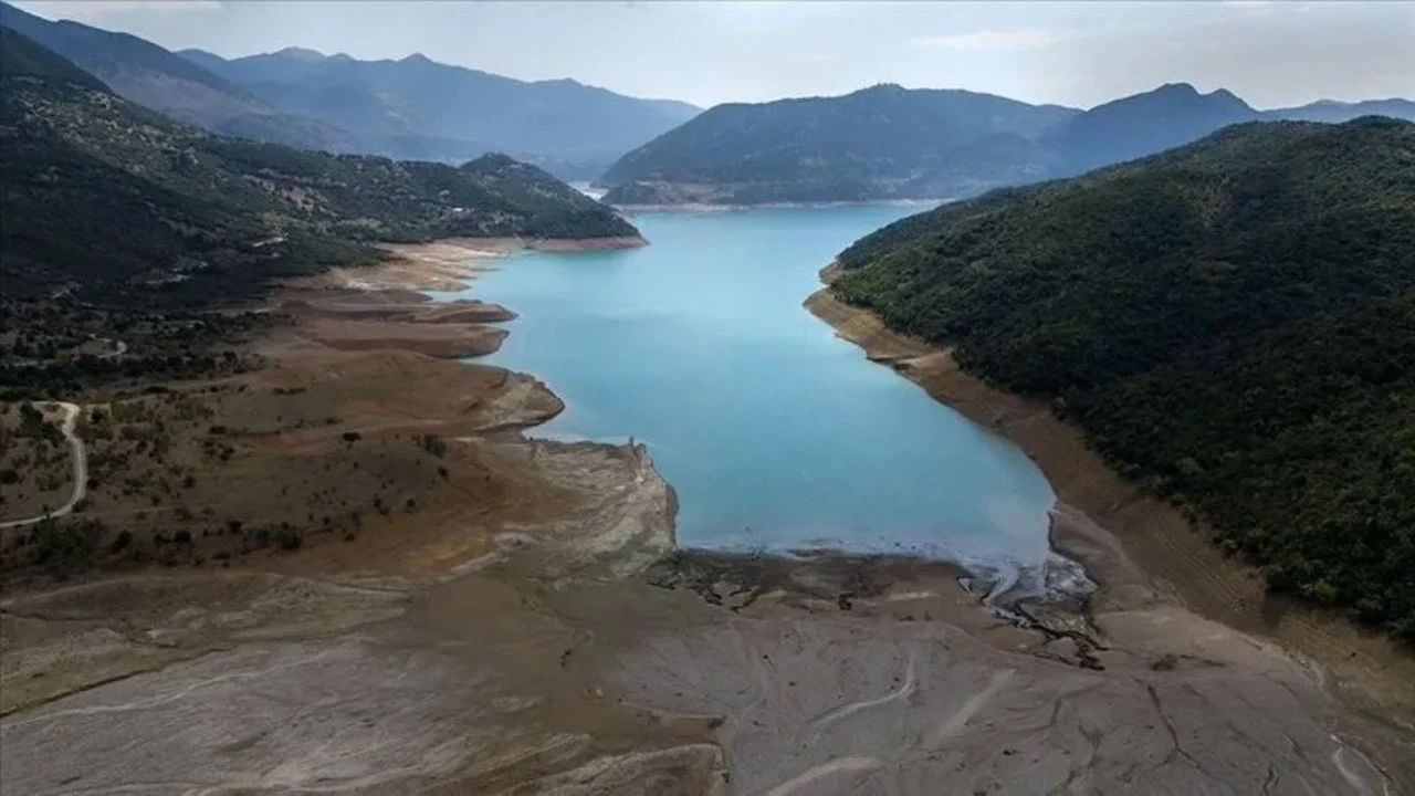 Yunanistan alarmda: Önce 42 derecelik çöl sıcakları, ardından şiddetli fırtına
