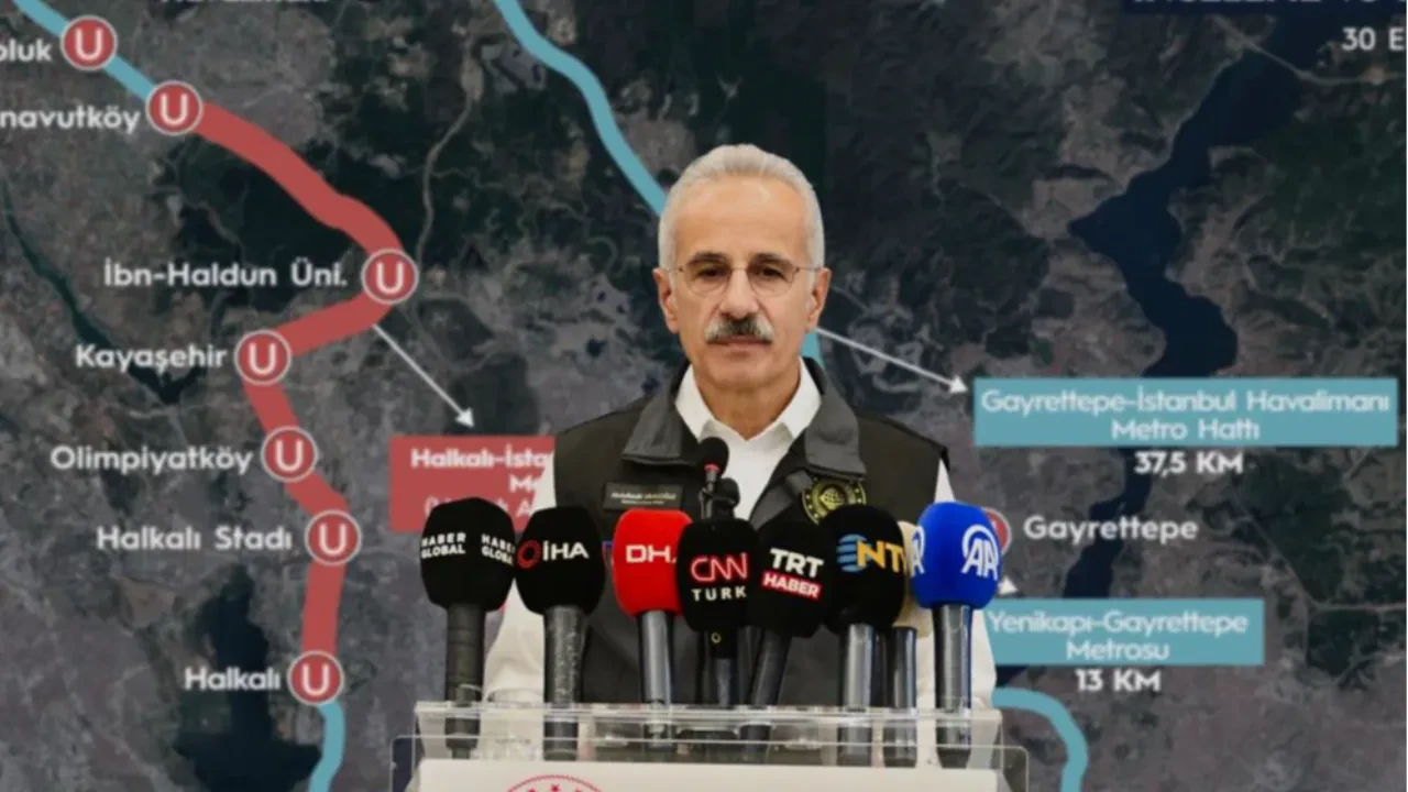Bakan Uraloğlu duyurdu! 'Halkalı-İstanbul Havalimanı arası seyahat süresi 30 dakikaya düşecek'