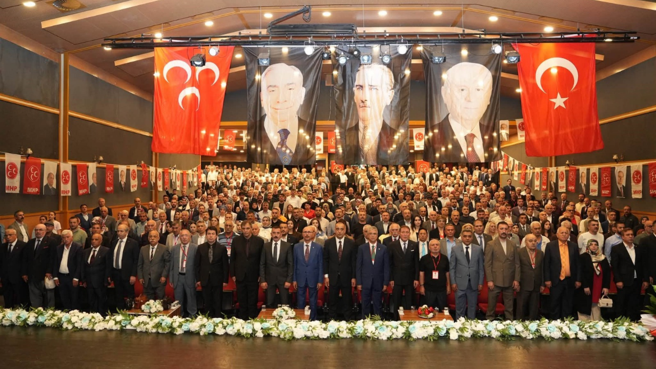 MHP Yakutiye ilçe kongresi yapıldı: Sinan Demir yeniden başkan