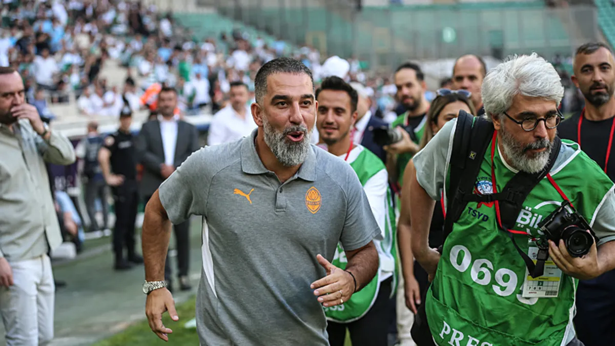Arda Turan'dan Bursaspor'a ve taraftara övgü!