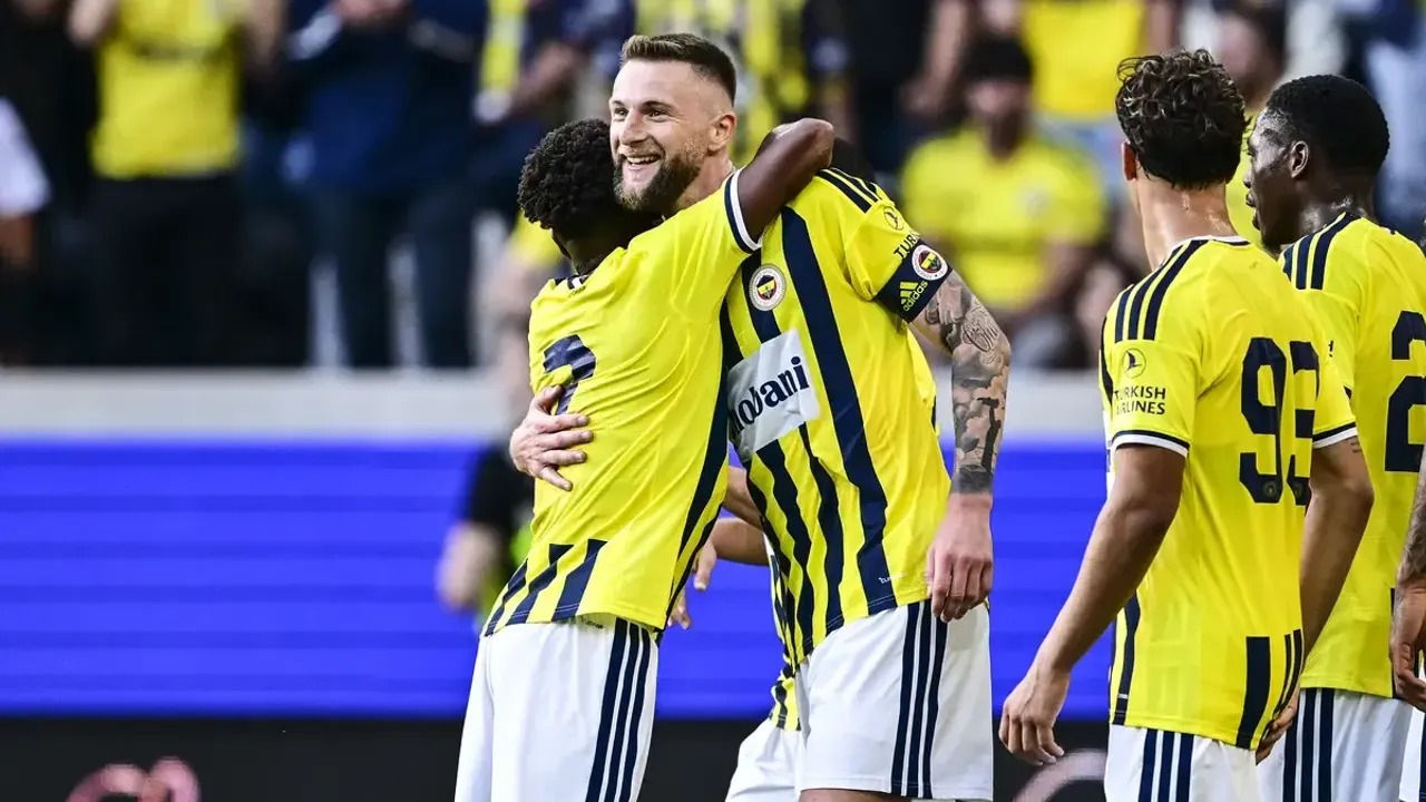 Fenerbahçe sezonu 5 golle açtı