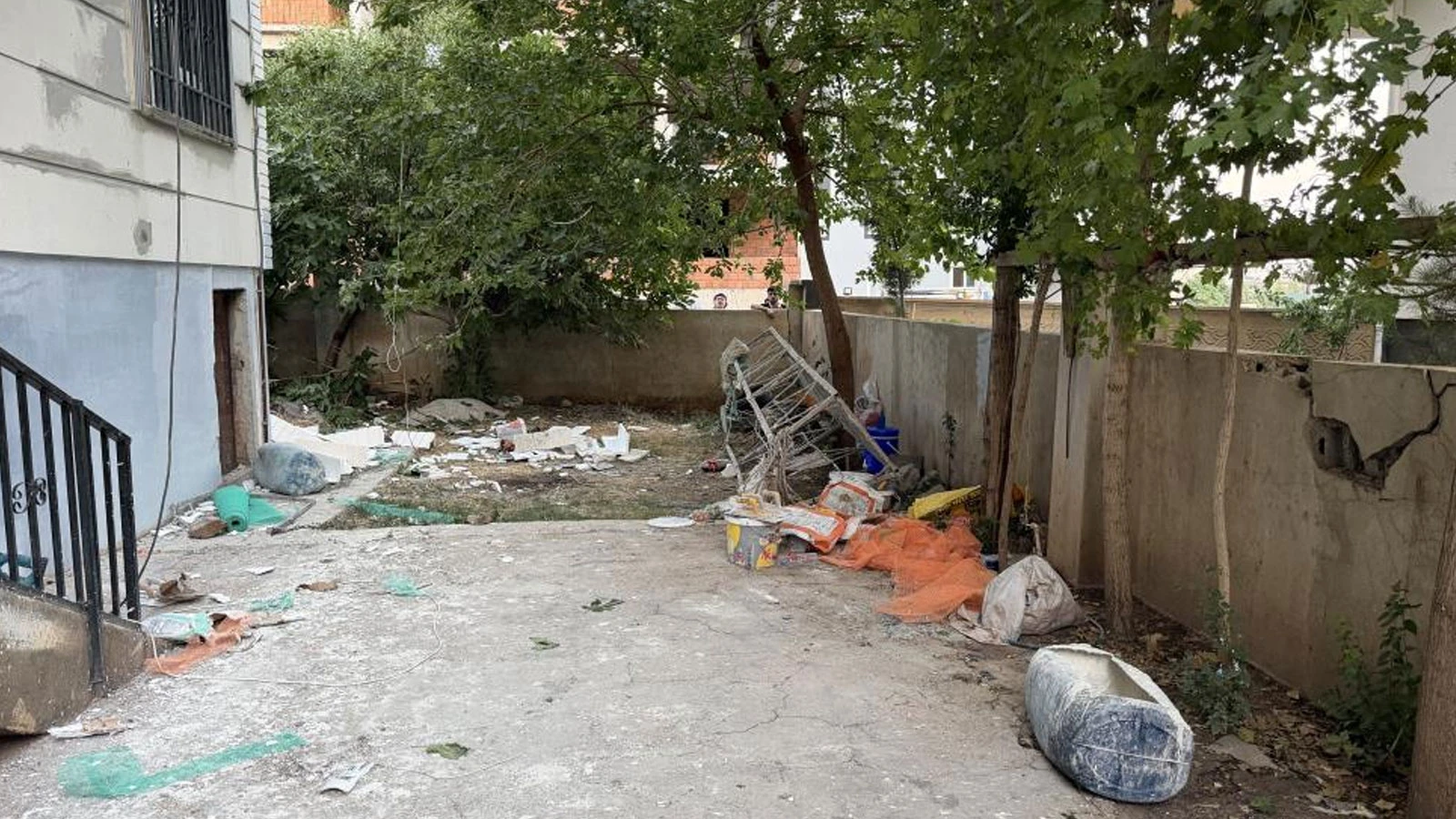 Siverek'te inşaat asansörünün halatı koptu: 2 işçi öldü