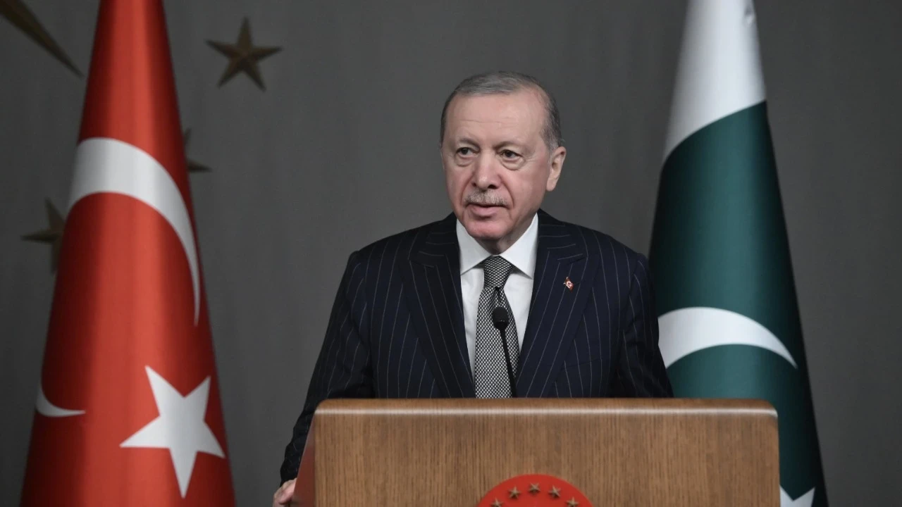 Cumhurbaşkanı Erdoğan'dan Pakistan görüşmesi sonrası kritik mesaj: İsrail, bölgeyi kan kokusuna boğuyor!