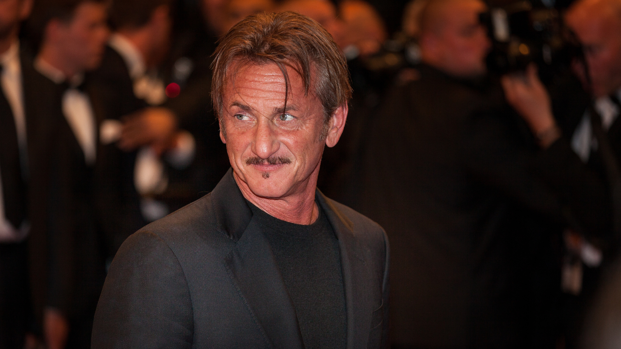 Sean Penn’den Oscar'a göz kırpan yeni film: Bradley Cooper başrol için görüşmede