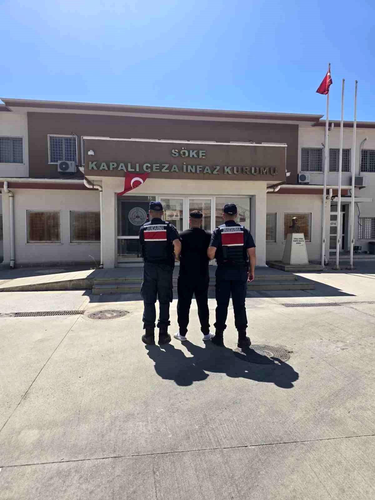 Kuşadası'ndaki operasyonda yakalanan 2 şüpheli tutuklandı