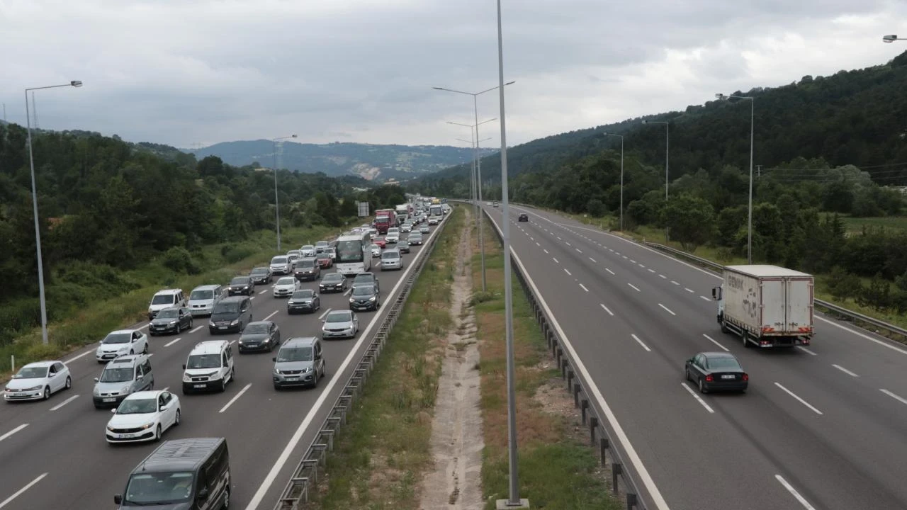 Sürücülerin Gözü Bu Açıklamadaydı: Ankara ve İstanbul Çevre Yolları Paralı mı Oluyor?