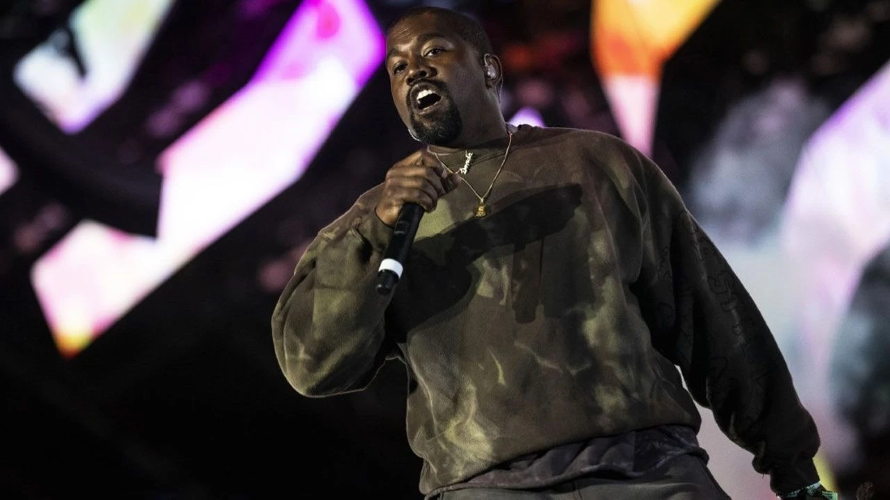 Kanye West’e ağır suçlama! Ünlü model yıllar sonra yaşadıklarını anlattı