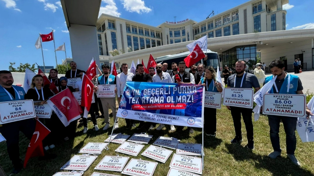 Atanamayan sağlıkçılar isyan etti: ''Hayallerimiz idam ediliyor'