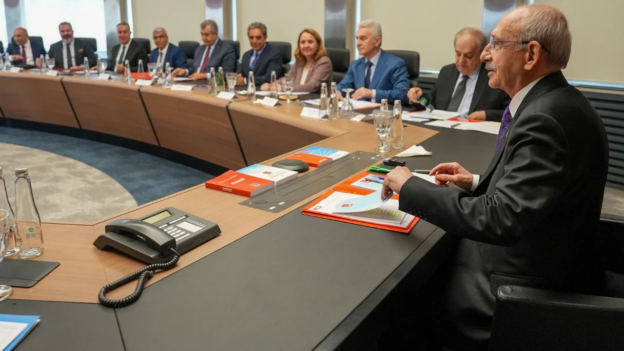 İstifaların ardından Kılıçdaroğlu'ndan yeni adım