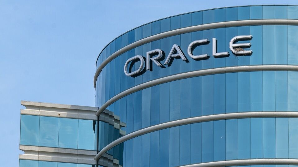 Oracle yapay zeka dönüşümünde 21 bin çalışanını işten çıkardı! İşgücü yüzde 13 küçüldü