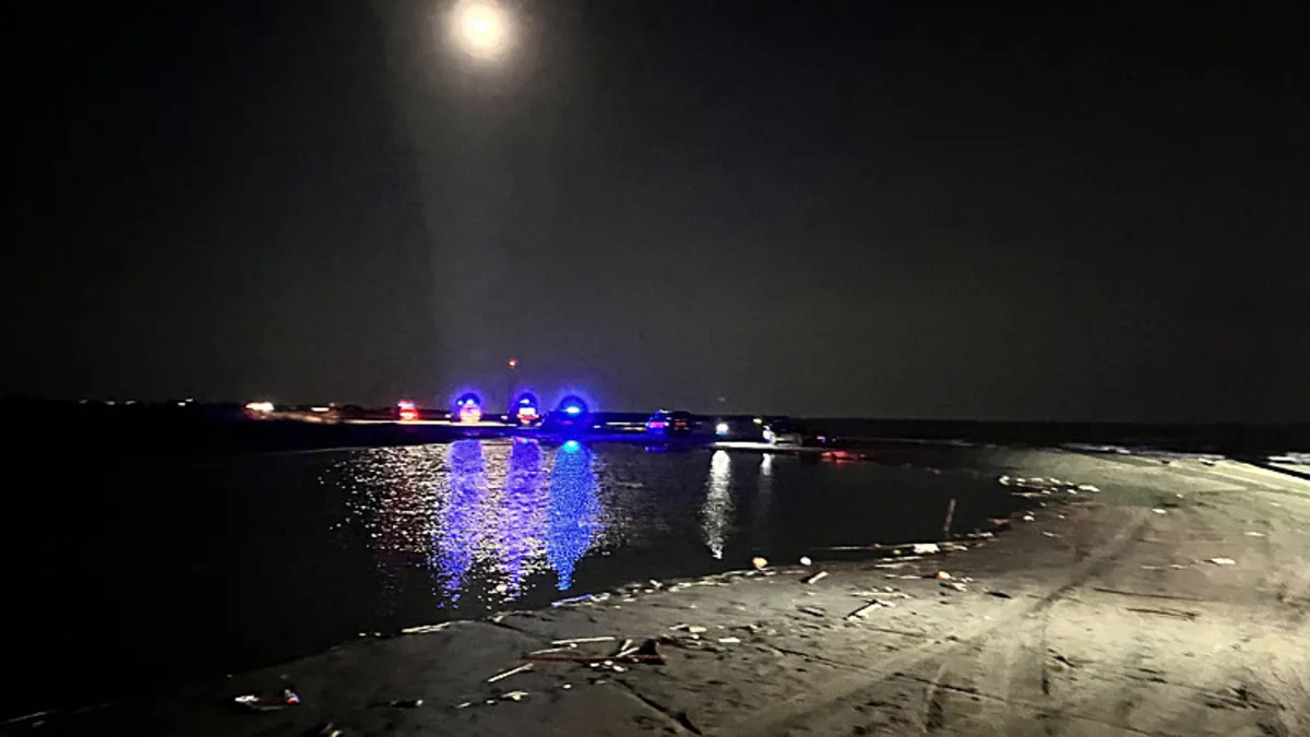 Mersin'de kahreden olay! Serinlemek için denize giren aileden 3 kişi boğularak can verdi