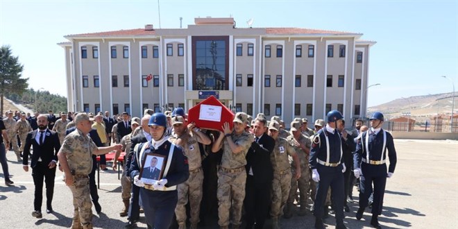 Kalp krizi geçiren uzman çavuş hayatını kaybetti