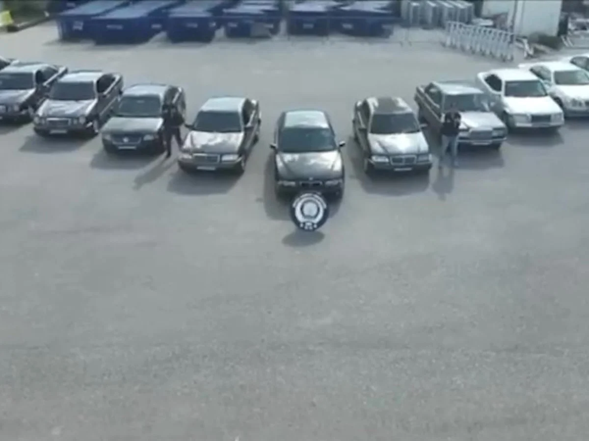 Denizli'de kazalı lüks araçları 'change' işlemiyle piyasaya süren şebeke çökertildi