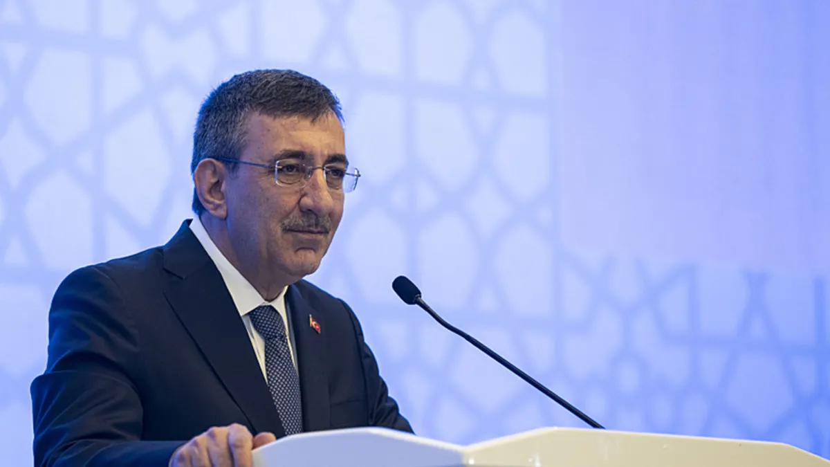 Cumhurbaşkanı Yardımcısı Cevdet Yılmaz'dan yeni anayasa çalışmaları mesajı: Tamamlanınca Cumhurbaşkanımıza sunacağız