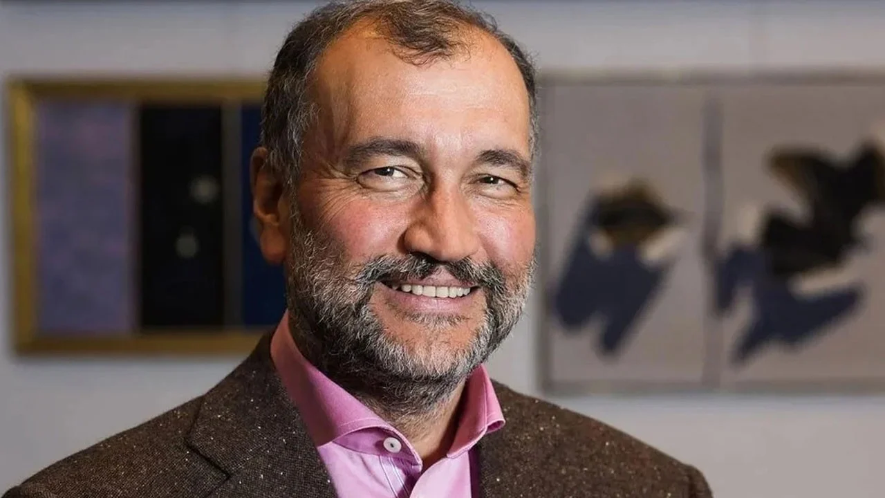 Uluslararası okurlarla buluştu! Murat Ülker’in yeni kitabı yayımlandı