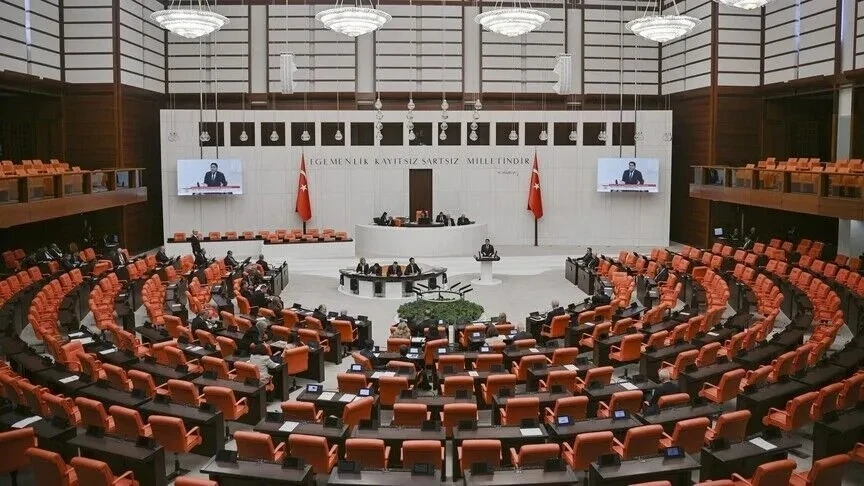 Uzman er ve erbaşlar ile ilgili düzenlemeler TBMM'de kabul edildi