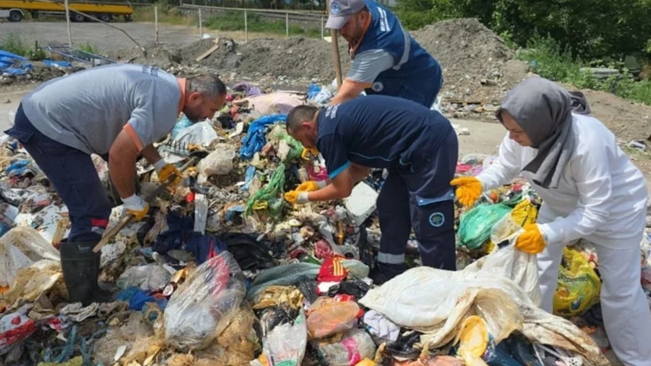 Zonguldak'ta altın dolu çanta çöp kamyonuna gitti! Zamanla yarış başladı