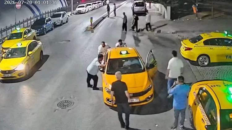 İstanbul'da peş peşe "el freni" ihmali: Hareket eden araçlar son anda durduruldu