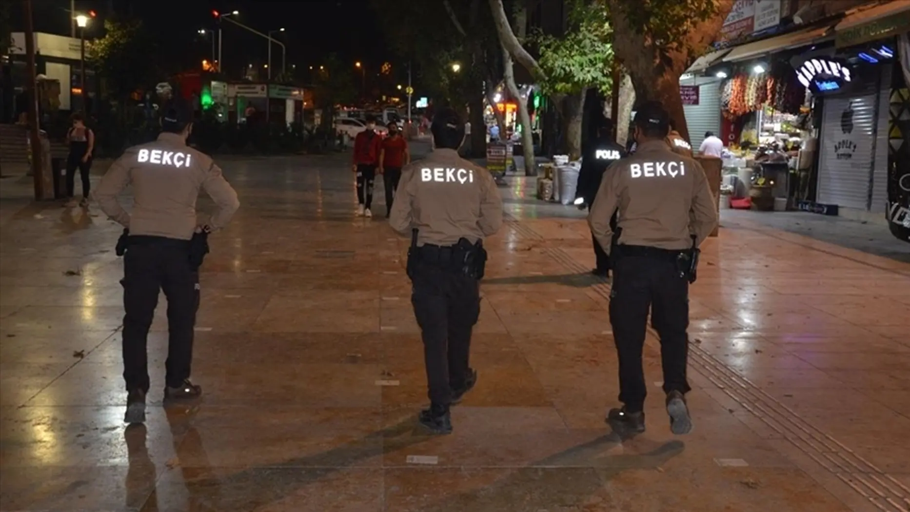 Ankara'da bekçiye bıçaklı saldırı: Şüpheli etkisiz hale getirildi