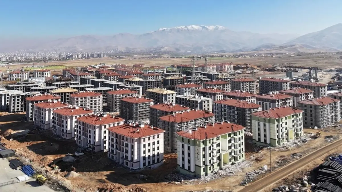 Malatya'da 4 bin 359 deprem konutu teslim edildi