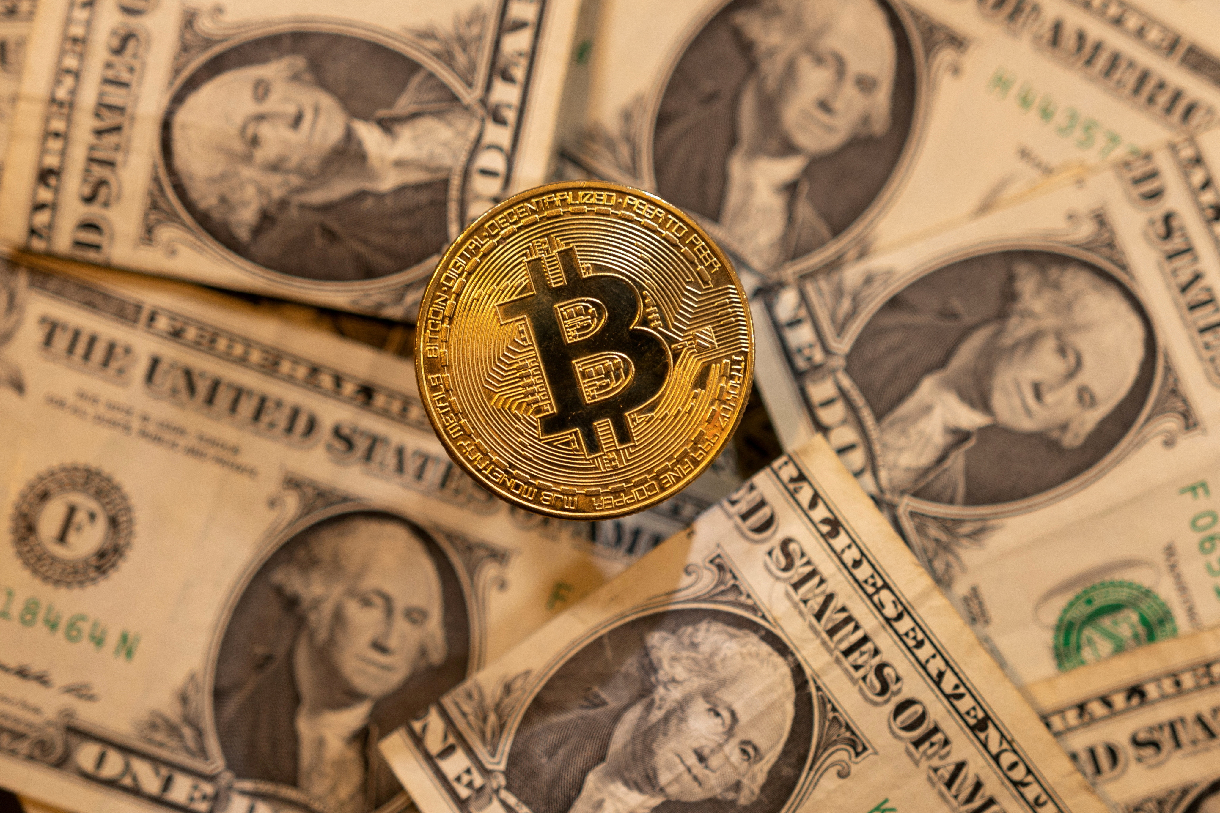 Bitcoin 60 bin doların altına indi