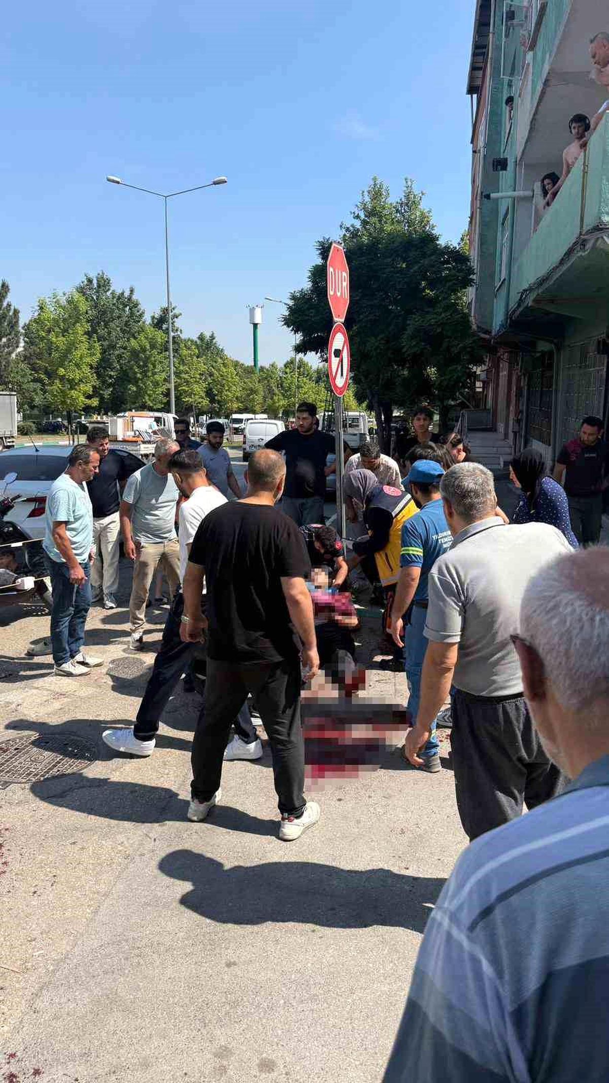 Yaralı babanın zor anları: "Oğlum sakın ölme"