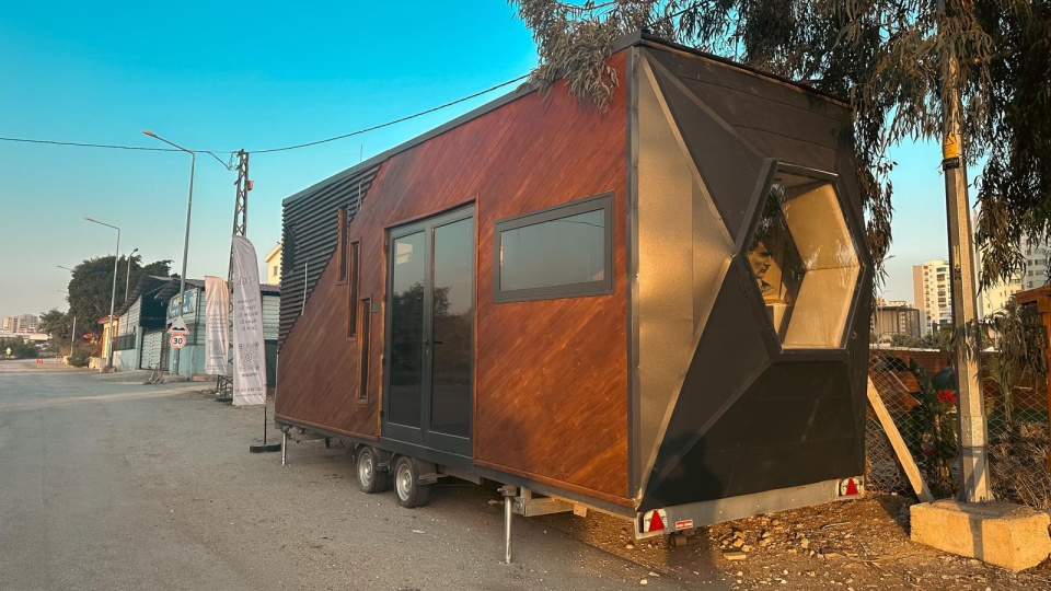 Pes dedirten hırsızlık! Bali’ye tatile giden Burcu öğretmenin, 'tiny house'u çalındı!