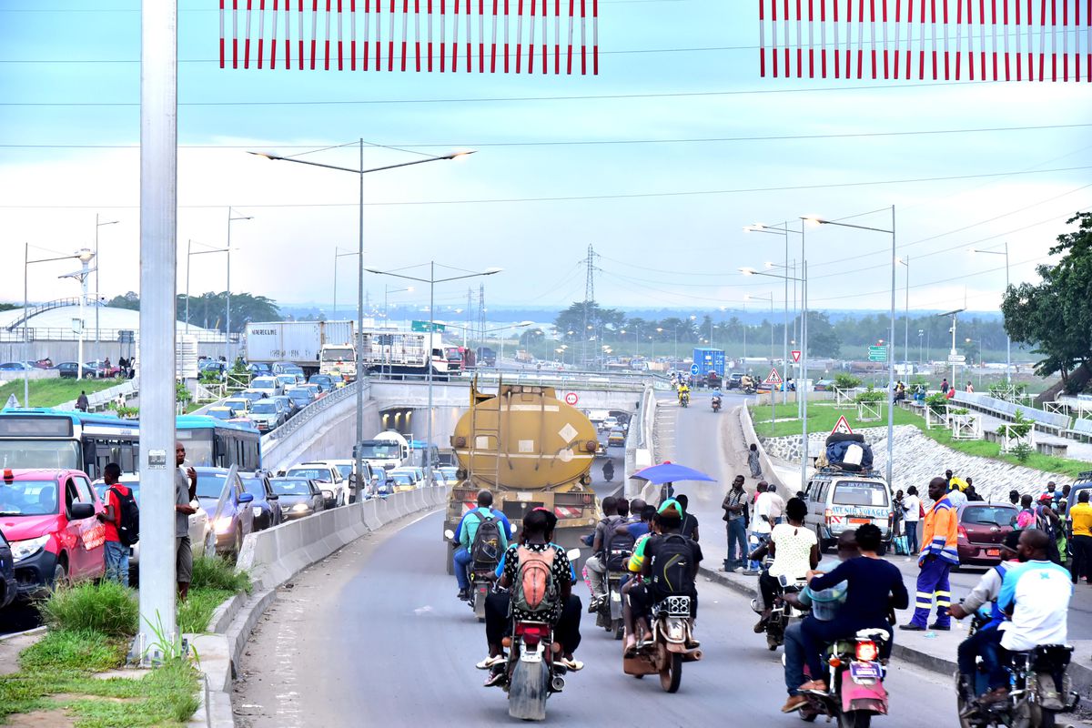 Çin, Kamerun'a Acil Gıda Yardımı Sağladı