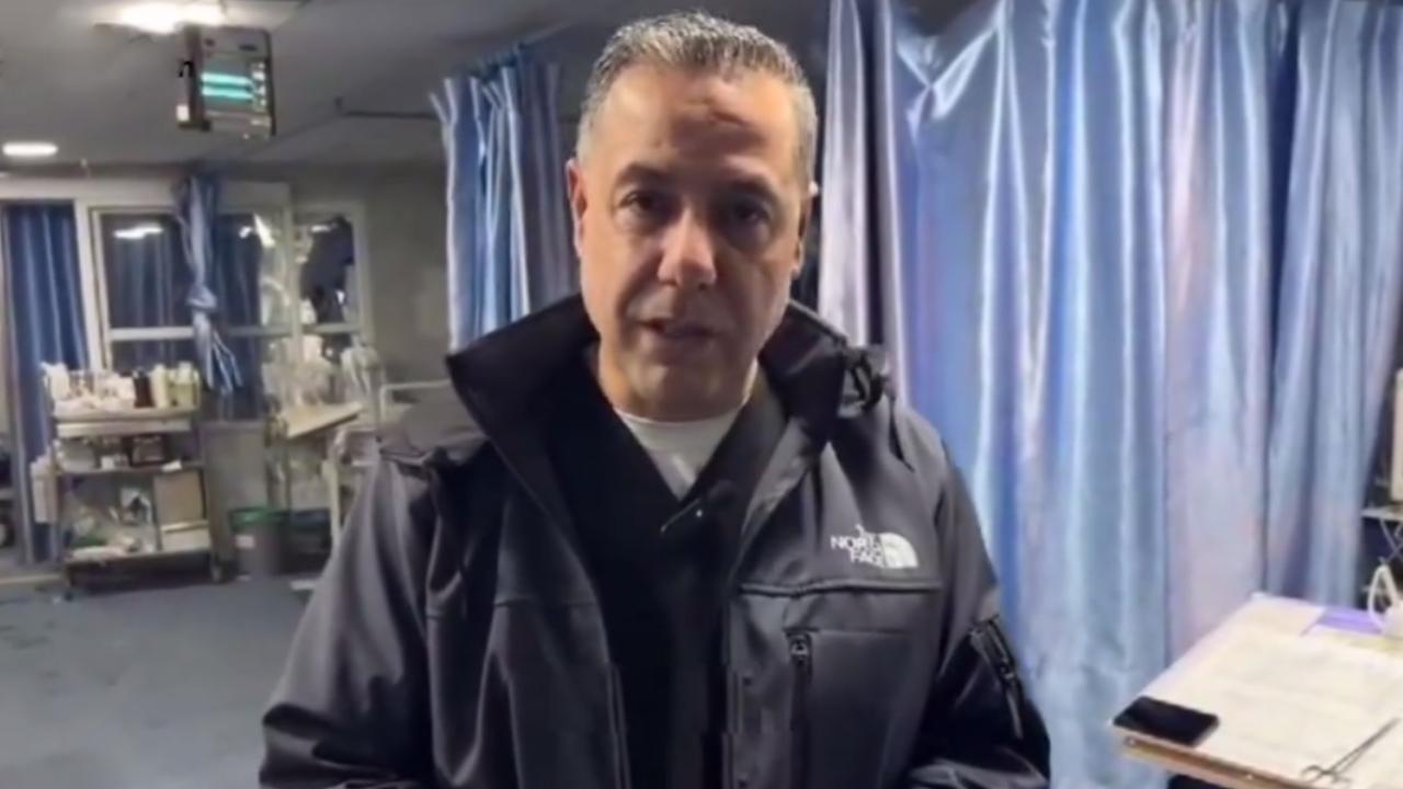 İsrail'in Gazze'den alıkoyduğu doktor Hüsam Ebu Safiyye hücre hapsine alındı