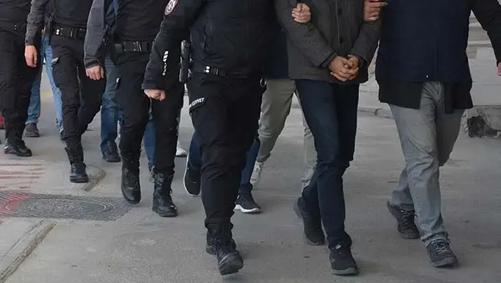 Terör örgütü DHKP-C'ye operasyon! 8 ilde düğmeye basıldı