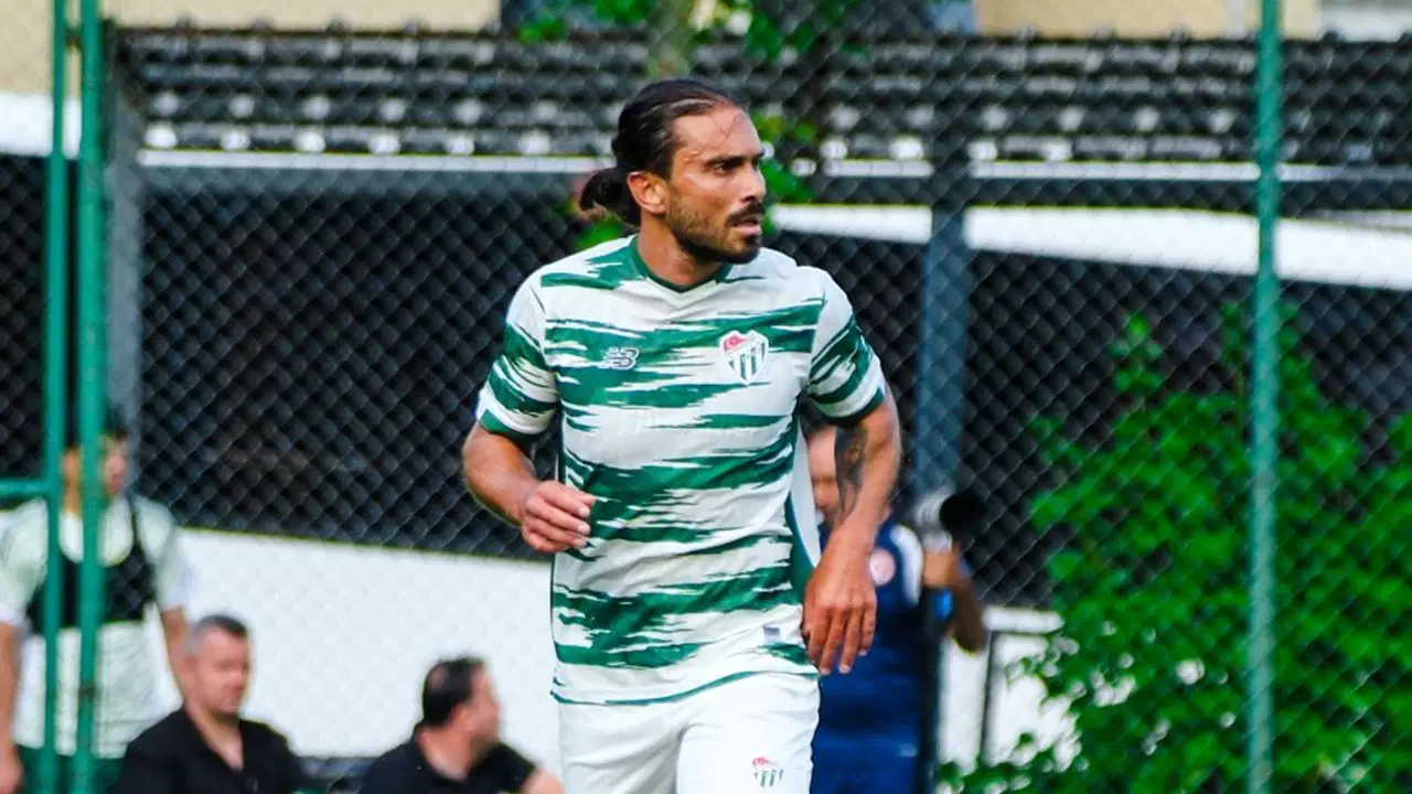 Bursaspor - Shakhtar Donetsk maçı ne zaman, saat kaçta, hangi kanalda? Şifresiz mi?