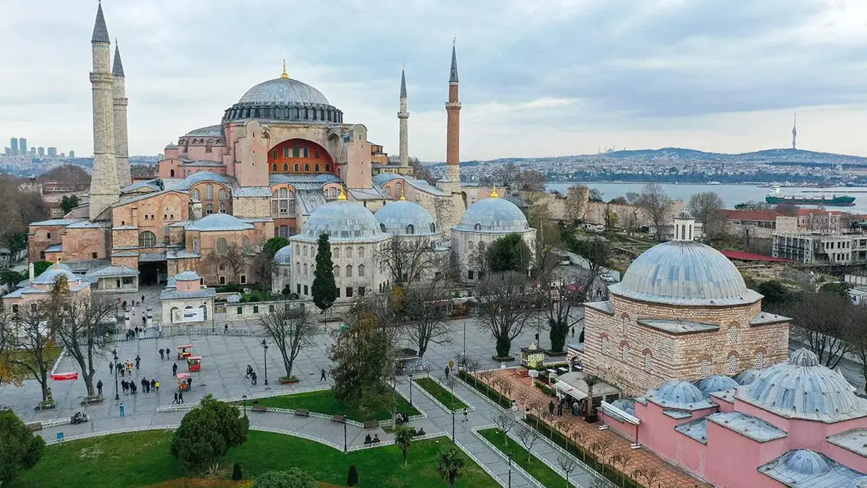 Ayasofya 'İncil' provokasyonu! Halkı düşmanlığa tahrikten gözaltına alındılar