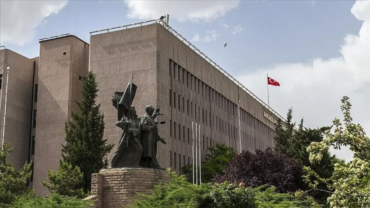 Ankara merkezli yasa dışı bahis operasyonu: 22 gözaltı
