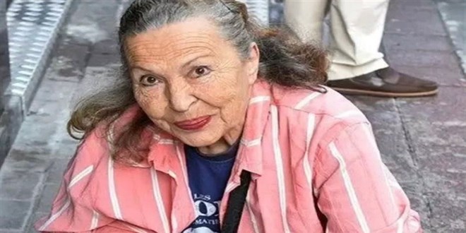'Panter Emel' lakaplı Oyuncu Emel Yıldız hayatını kaybetti