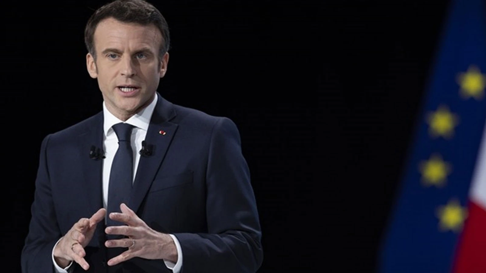 Macron: Benzeri görülmemiş bir yangınla karşı karşıyayız