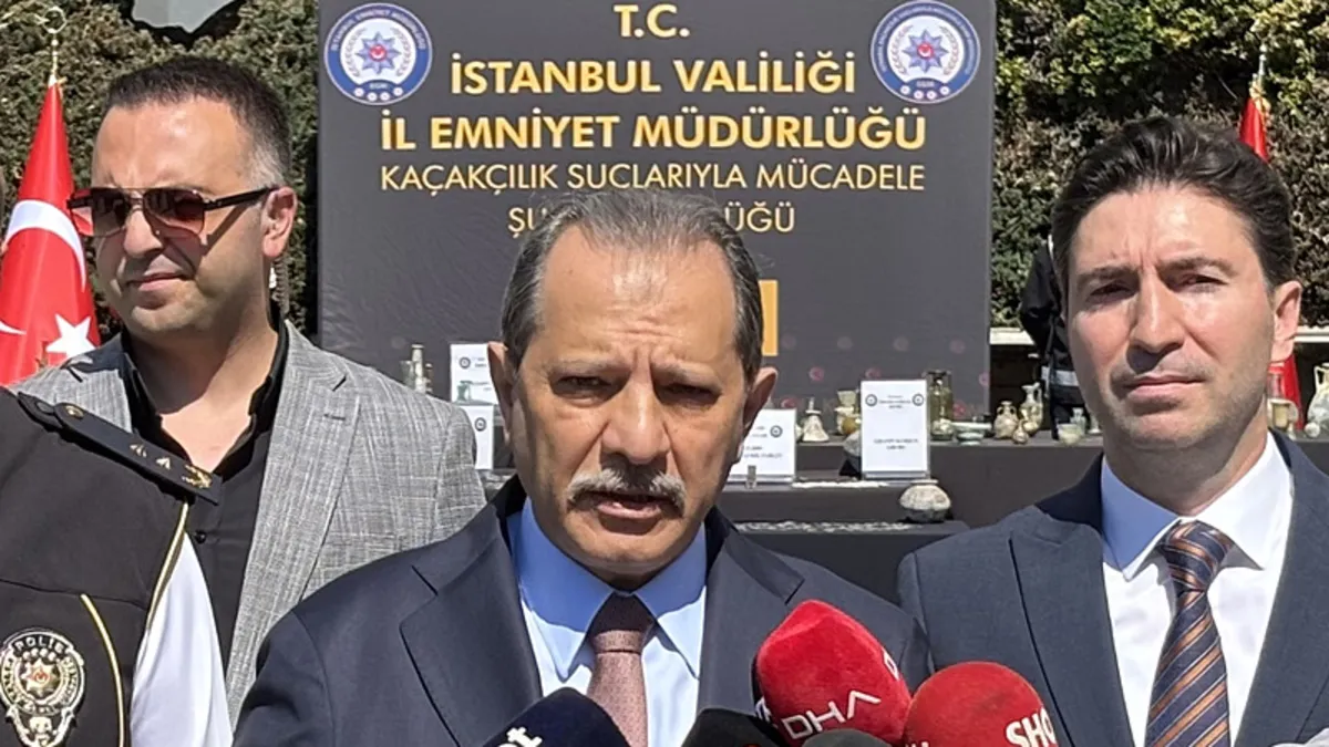 Kaçakçılık polisinin ele geçirdiği 10 bin parça tarihi eser sergilendi
