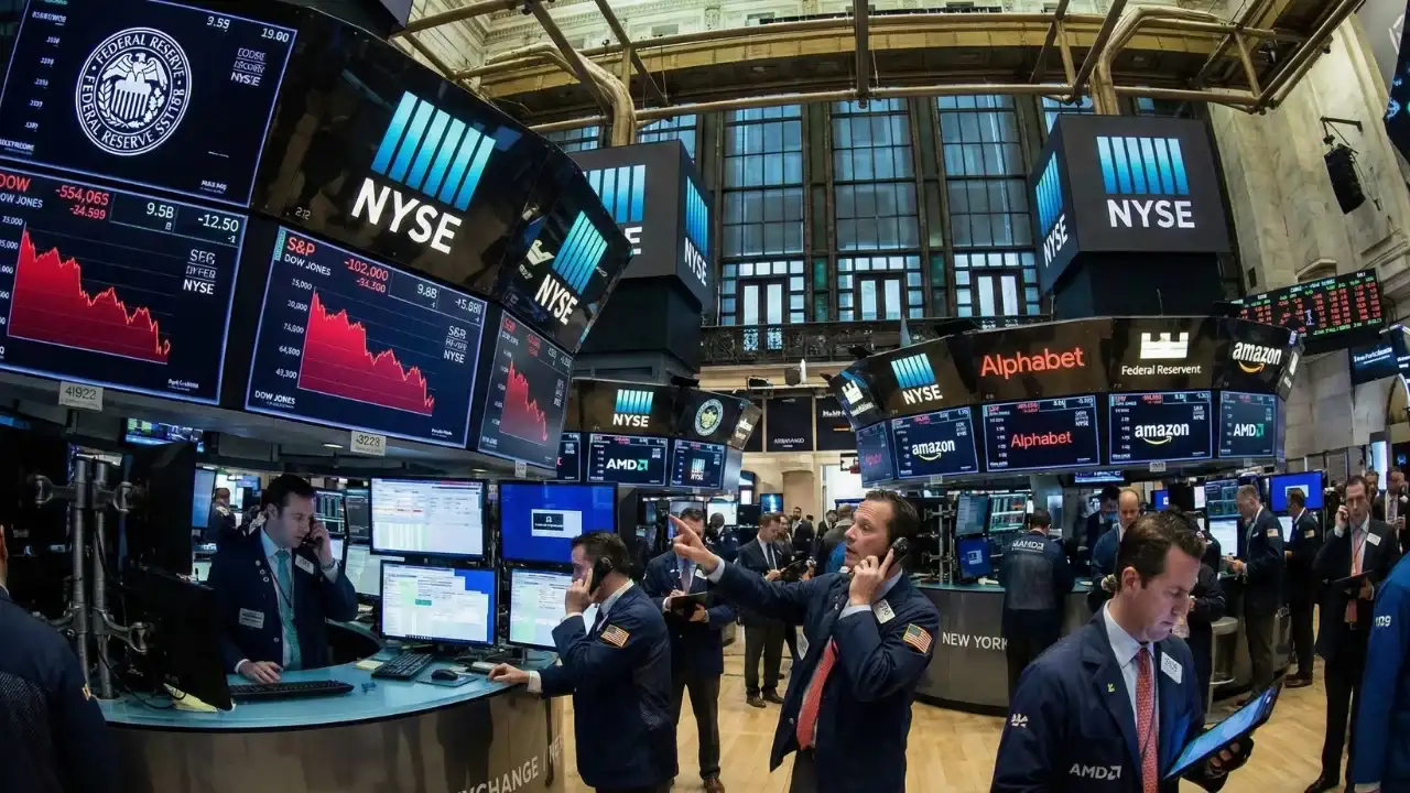 New York borsasında haftanın ilk işlem gününde karışık kapanış