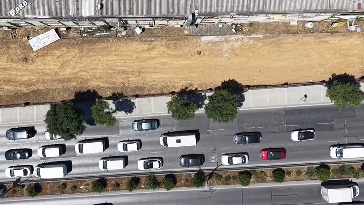 İstanbul'da tepki çeken manzara! Otopark için ağaçları kestiler iddiası