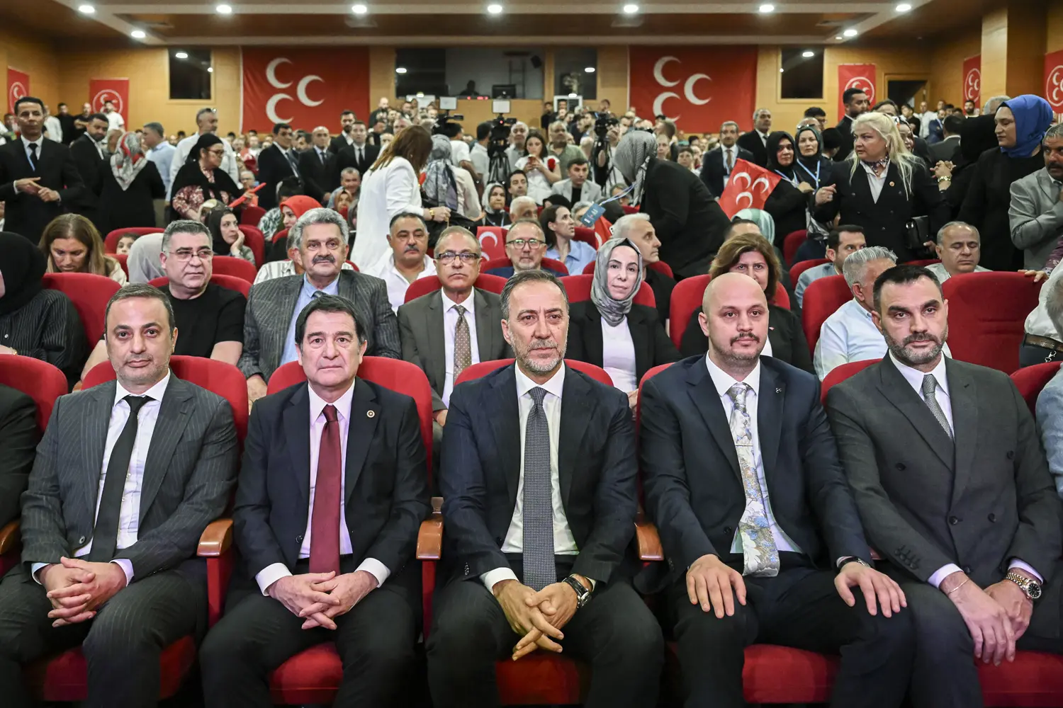 İstanbul'da MHP'nin Kadıköy, Çekmeköy ve Sultanbeyli ilçe kongreleri yapıldı