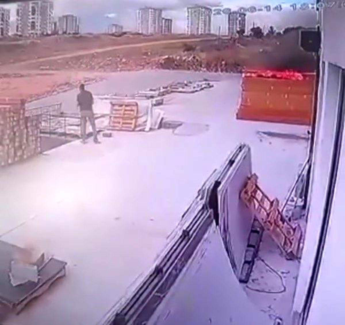 Şanlıurfa'da milyonlarca liralık zarara yol açan yangının görüntüleri ortaya çıktı