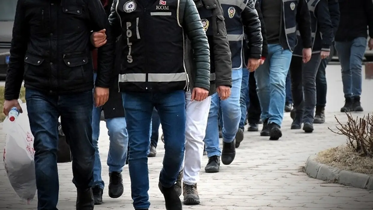 12 ilde düğmeye basıldı! FETÖ'nün güncel eğitim yapılanması faaliyetleri ortaya çıkarıldı