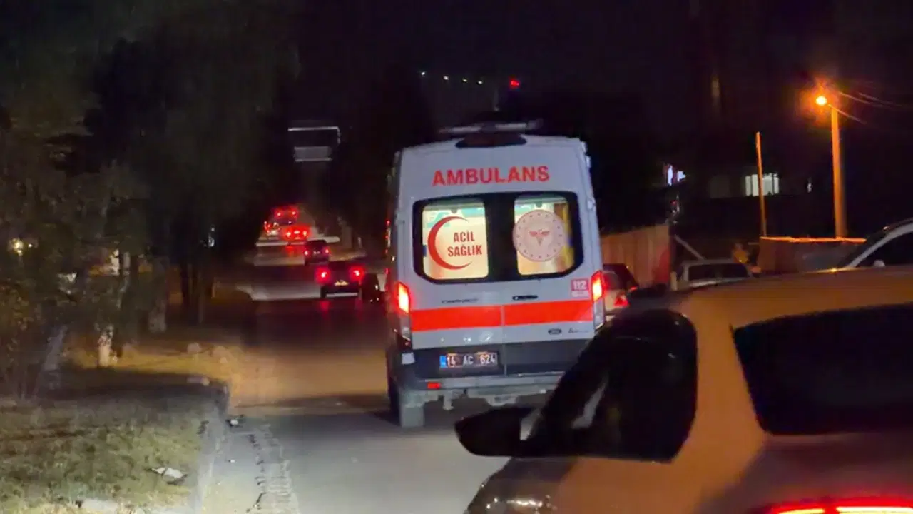 Düğünde kavgayı ayırmak istediler: İki kişi yaralandı
